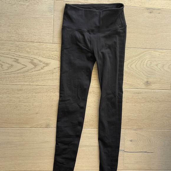 Lululemon black leggings - Picture 1 of 4